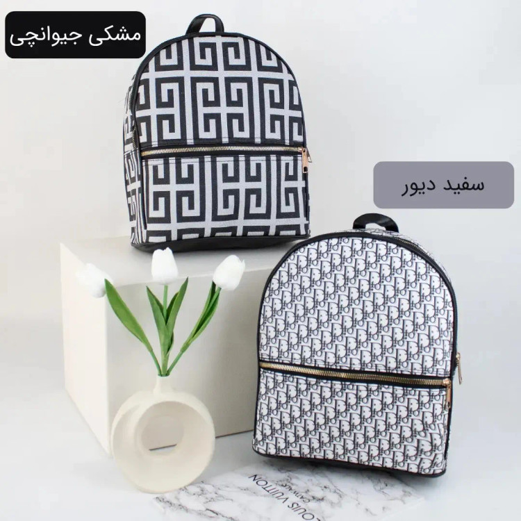 کوله پشتی چرم مصنوعی اسپرت و روزمره ابعاد 30 در 25 سانتیمتر