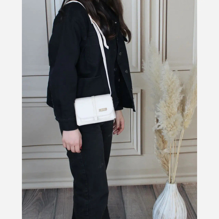 کیف پاسپورتی چرم مصنوعی اسپرت و روزمره ابعاد 20 در 12 سانتیمتر